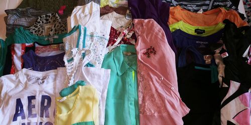 Junior's Girls size Small Huge Clothing Bundle