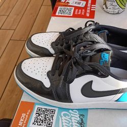 Nike Dunks Low Size 9 