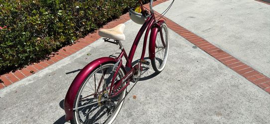 Beach cruiser bicycle