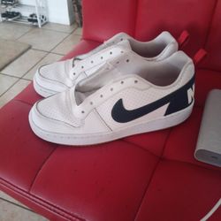 Size 6 Nikes