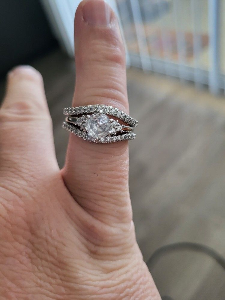 Woman's Ring