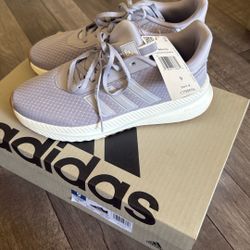 Adidas women Shoes It Come With Different Size
