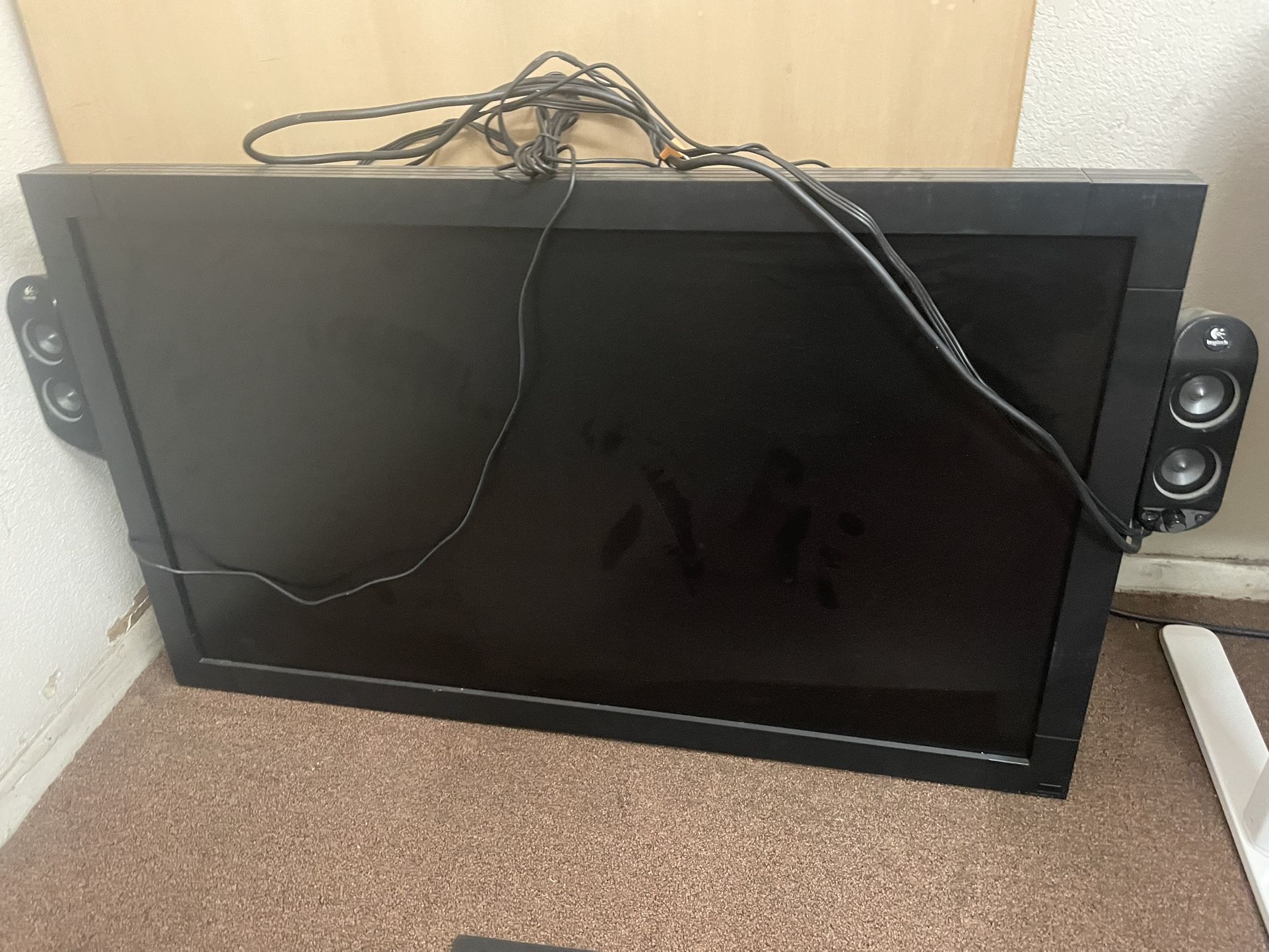 42” LCD Screen 
