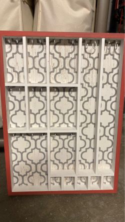 Practically Brand New Bow/Accessory Storage