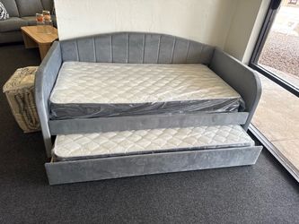 Day bed with mattresses