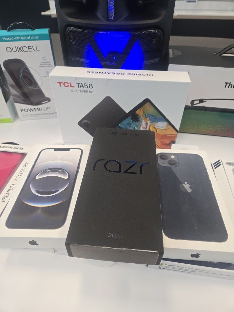 2025 Motorola Razr Or Iphone Free With tablet