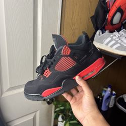 Jordan 4 Red Thunders