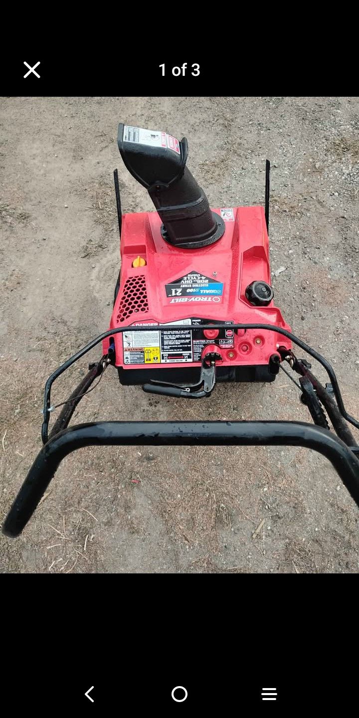 Troy-Bilt Single Stage Snowblower 