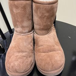 Ugg Boots Classic Style Size 3