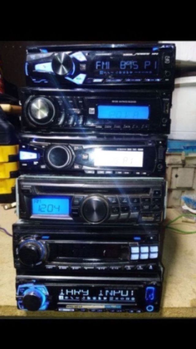 Nice dual radio all models read discription!!!