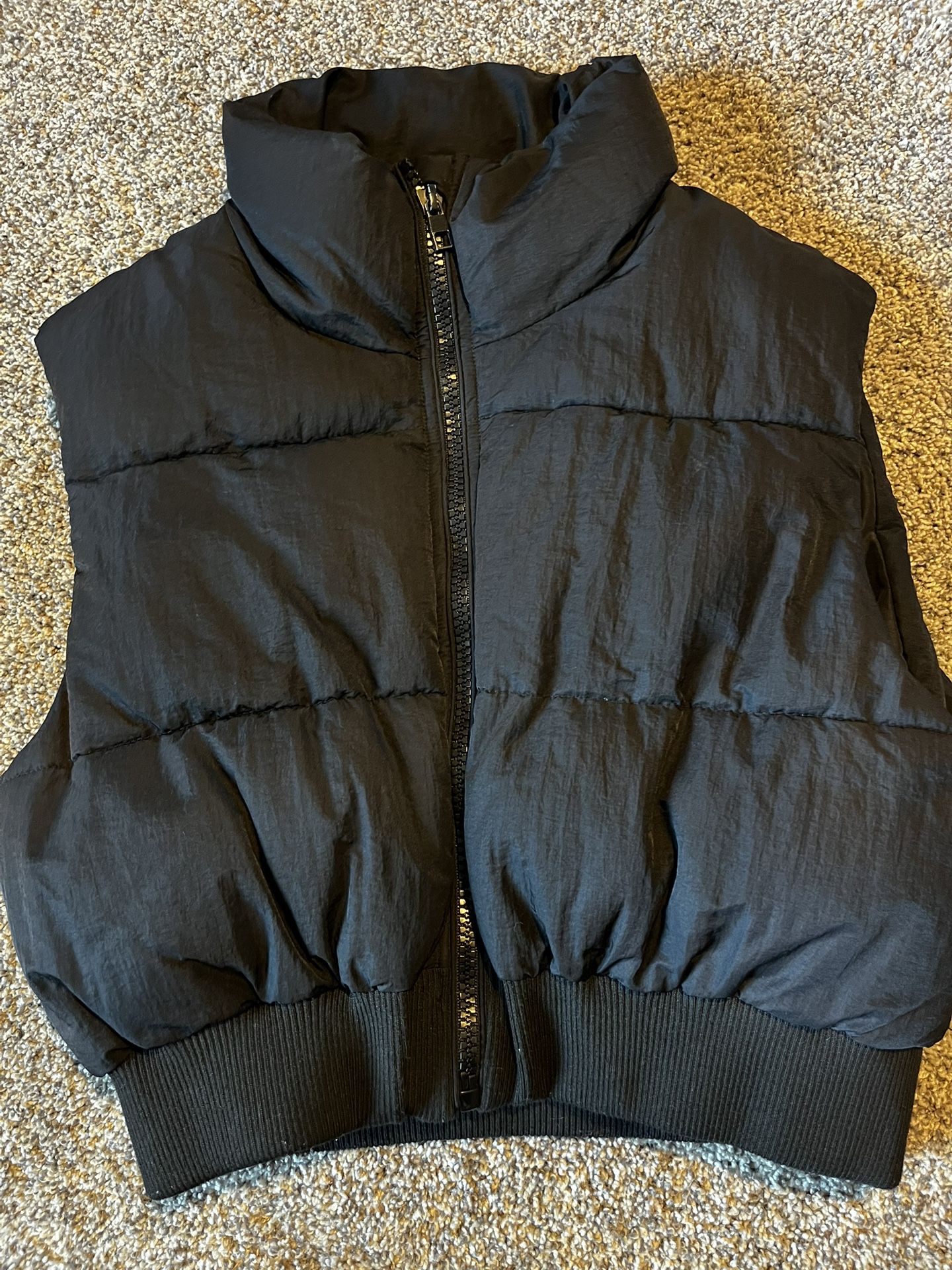 Sleeveless Puffer Jacket