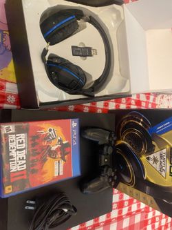 PlayStation 4 Console 1st Gen (500GB)