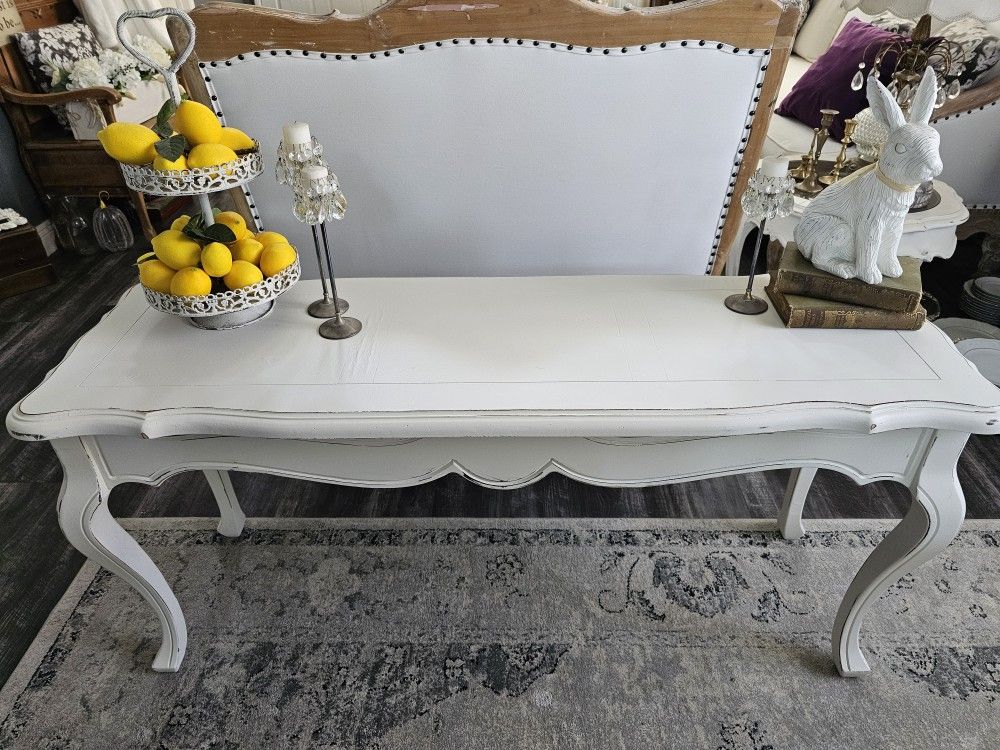 Console Table/Entry Table