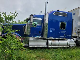2008 Kenworth w900 with studio sleeper And  53ft Stuoghton dru van trailer