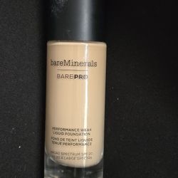 Performance Wear Liquid Foundation 