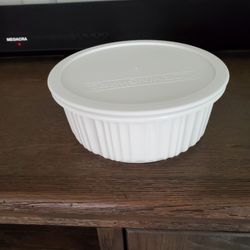 French Corning Ware Casserole Dish W Lid 