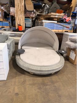 Oval Daybed Cabana