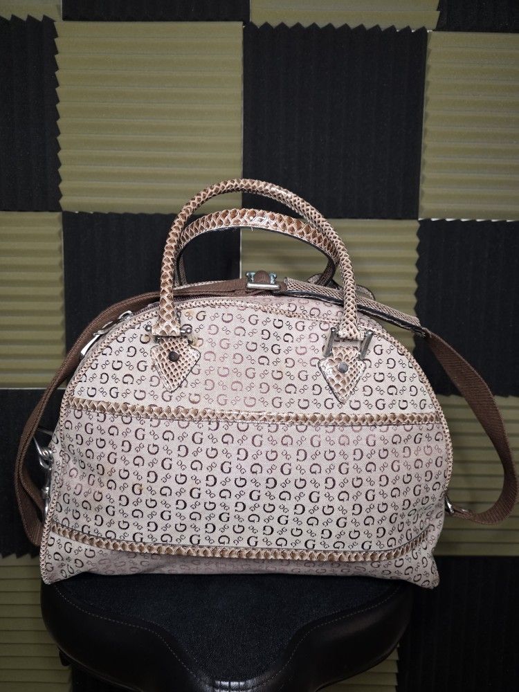 VTG GUESS Women's Tan Beige Logo Print Large Tote Trawler Duffle Bag