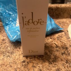 Ja’dore Perfume 