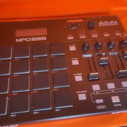 Akai Professional MPD226 Midi Pad
