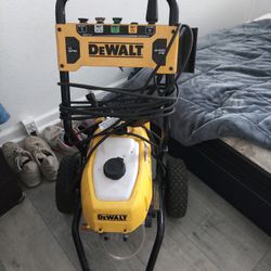 Dewalt Pressure Washer 2400psi 