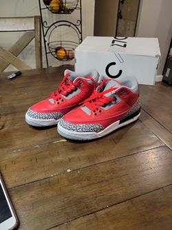 Air Jordan 3 Fire Red Cement