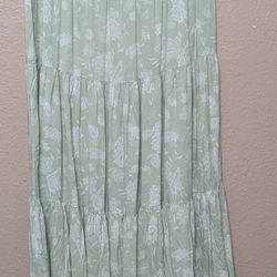 SO Tiered Midi Skirt Sage Green Floral  Size L