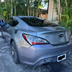 2010 Hyundai Genesis Coupe