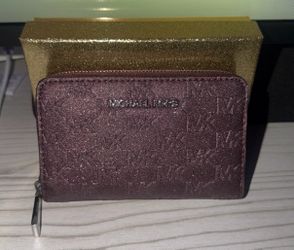 Michael Kors Small Zip-Around Wallet