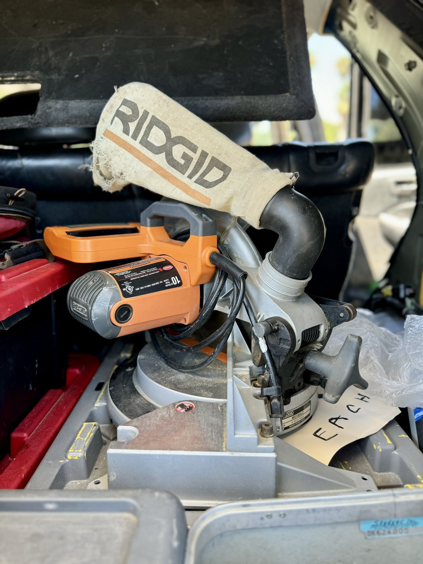 RIDGID 10-Inch Compound Miter Saw (Model MS1065LZ) - Excellent Condition