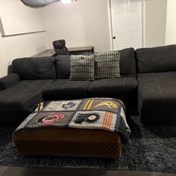 Sectional Couch 