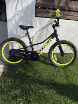 Trek Caliber 16” Bike