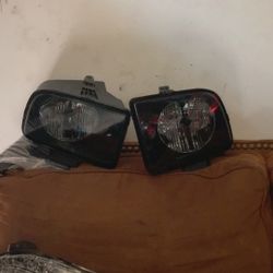 05-2010 Mustang Headlights 