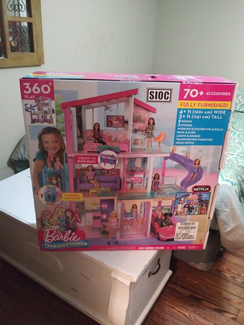 Never Opened doll House