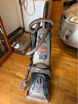 Bissell proheat2x clean shot professional carpet cleaner