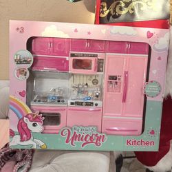 30 Dollars New Kitchen Playset Toy 