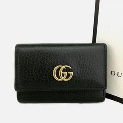 GUCCI MARMONT GG LOGO BLACK 6 KEY CASE /B1646.