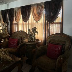 Antique Furniture/ Muebles Antiquo 