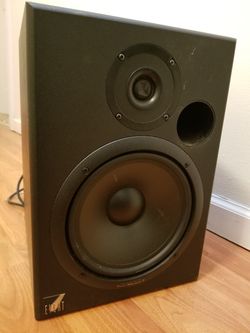 Event tuned reference biamplified direct field speaker