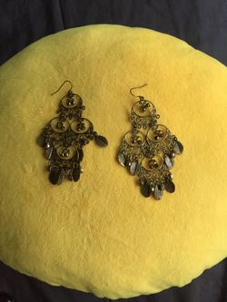 Cute dangling earrings