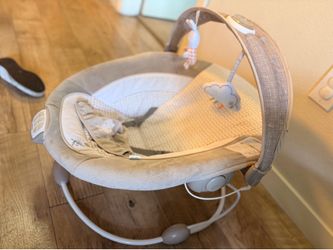 Baby Rocker/Bouncer – Excellent Condition