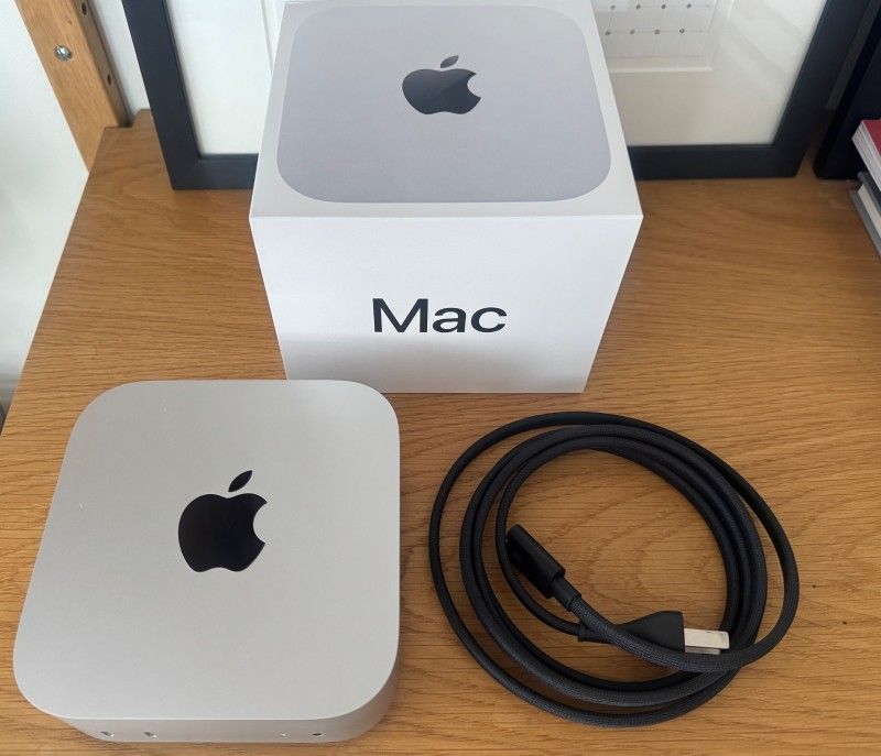Apple Mac Mini M4 Pro 24GB RAM 512GB SSD 16-Core GPU. 