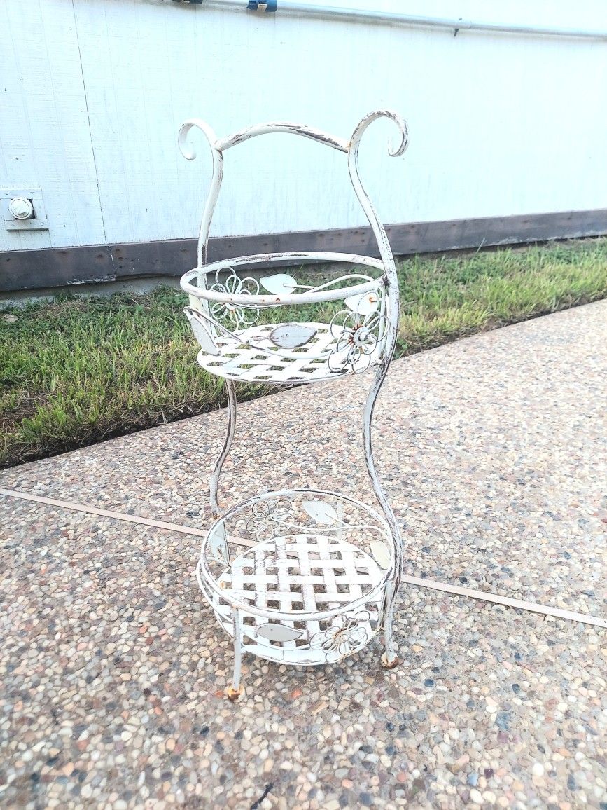 Rustic Style Plant Holder 