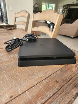 PS4 Slim Console + Huge 8-Controller Bundle! (Excellent Condition)