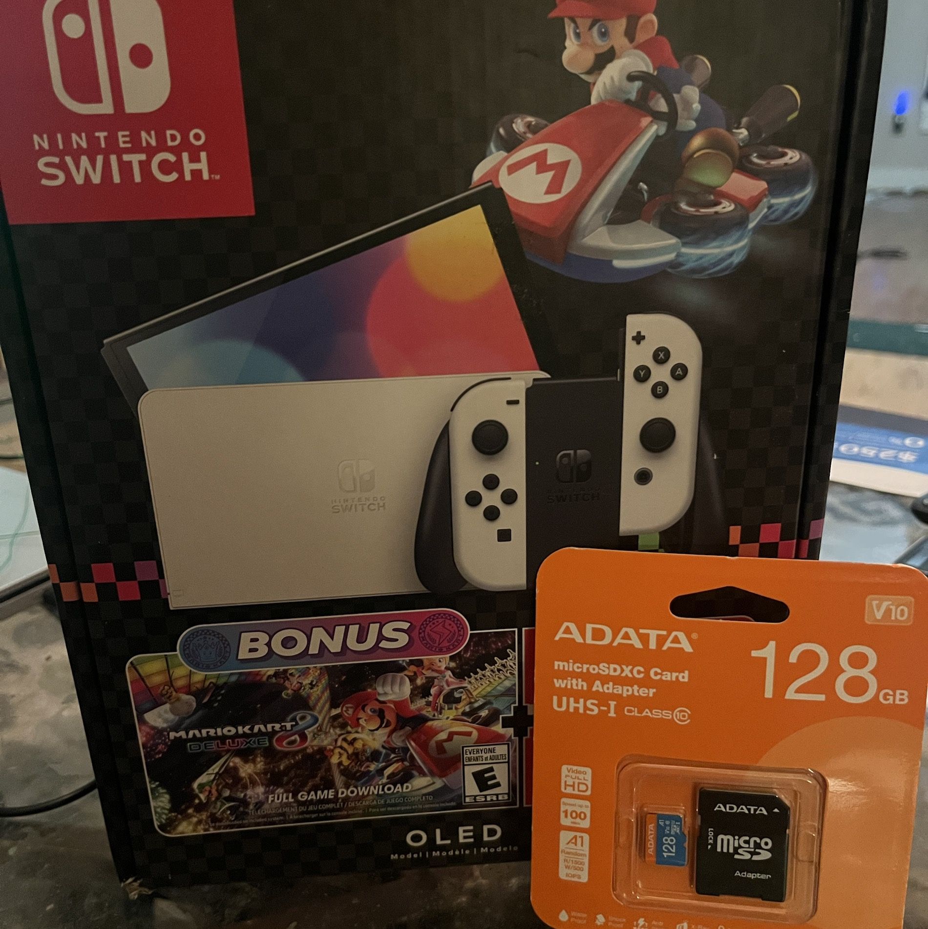 Nintendo Switch OLED Mario Kart 8 128GB SD Bundle