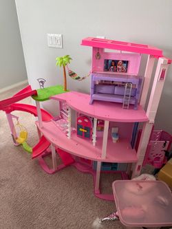 Barbie dream house