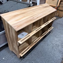 Chicken Nesting Box, 8 Compartment Wooden Nesting Box for Laying Eggs Wall Mounted/Floor Use Hen Roosting Boxes, Preventing Egg Falls, Easy to Assembl