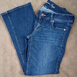 Women's American Eagle Size 8S