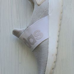 Adidas Womens Shoes Great Condition 