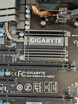 Gigabyte GA-990FXA-UD3 Motherboard AMD FX-8350 CPU Cooler
